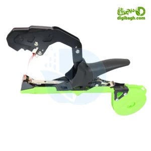 بست زن سوکا - Suca Tape Tools - ابزار باغبانی - بست زن انگور - خرید بست زن انگور - قیمت بست زن انگور - بست زن کیوی - دستگاه بست زن کیوی - قیم بند - خرید قیم بند - قیمت قیم بند - قیم بند گلخانه - بست زن گلخانه - بست زن طرح جدید - لوازم باغبانی دیجی باغ - دیجی باغ - خرید لوازم باغبانی - فروشگاه لوازم باغبانی دیجی باغ - فروشگاه لوازم باغبانی